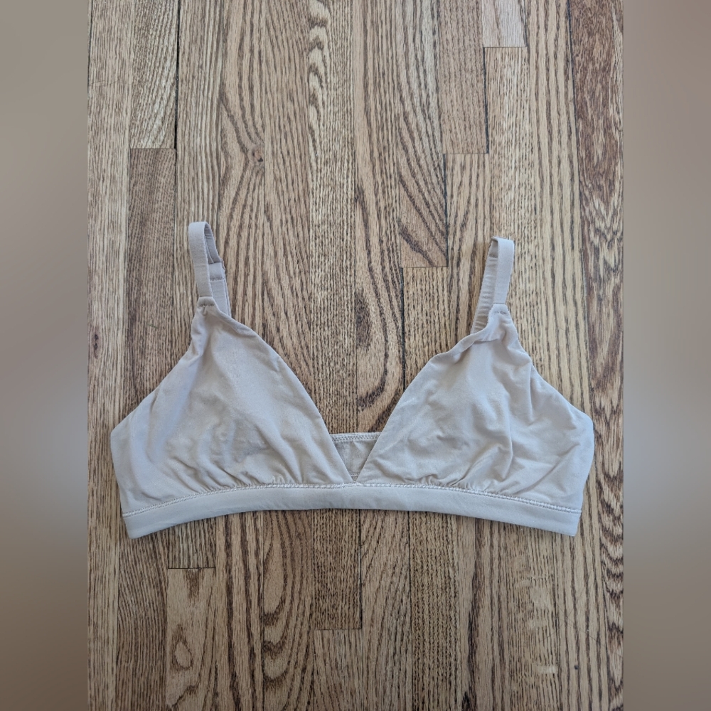 Women's SKIMS Clay Fits Everybody Triangle Bralette Size Large